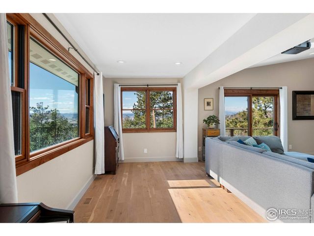 5468 N Lariat Dr, Castle Rock, CO 80108