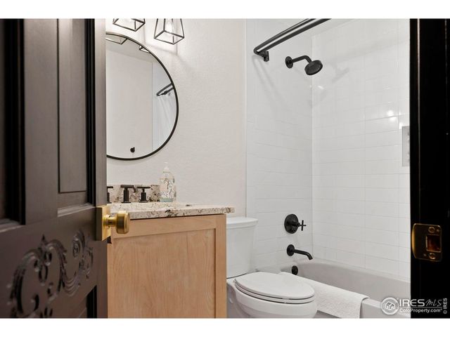 5468 N Lariat Dr, Castle Rock, CO 80108