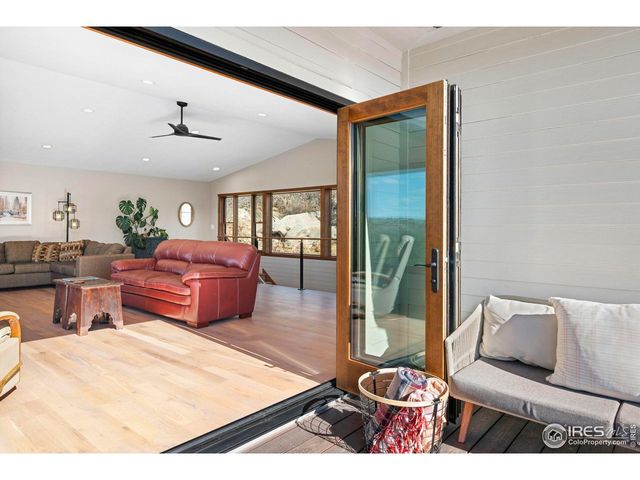 5468 N Lariat Dr, Castle Rock, CO 80108