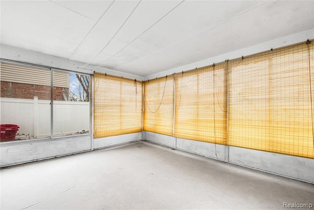 12136 Brougham Drive, Sterling Heights, MI 48312