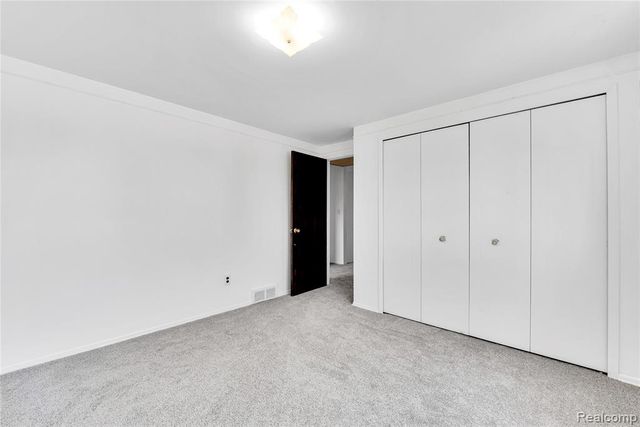 12136 Brougham Drive, Sterling Heights, MI 48312