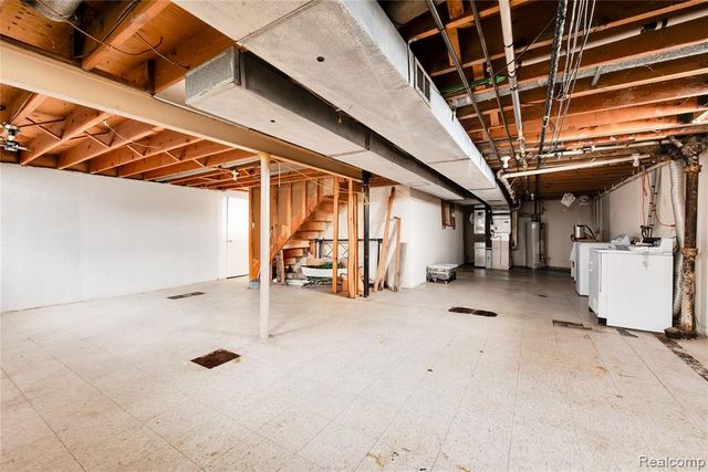 12136 Brougham Drive, Sterling Heights, MI 48312