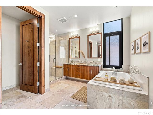 1077 Canyon Boulevard 211, Boulder, CO 80302