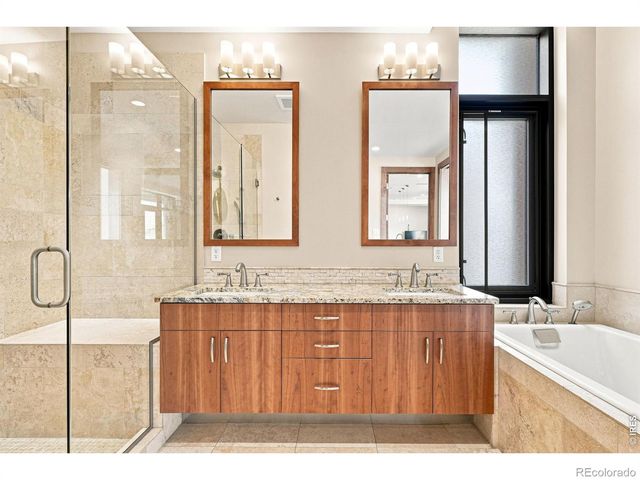 1077 Canyon Boulevard 211, Boulder, CO 80302