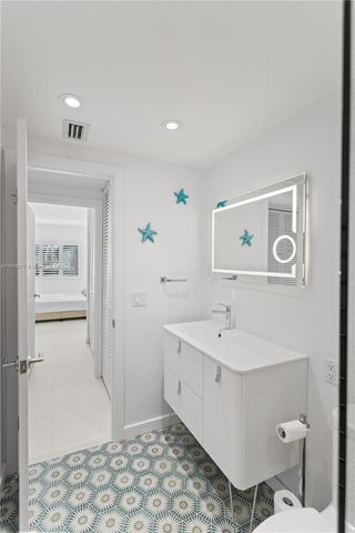 3209 S Ocean Dr 2M, Hallandale Beach, FL 33009