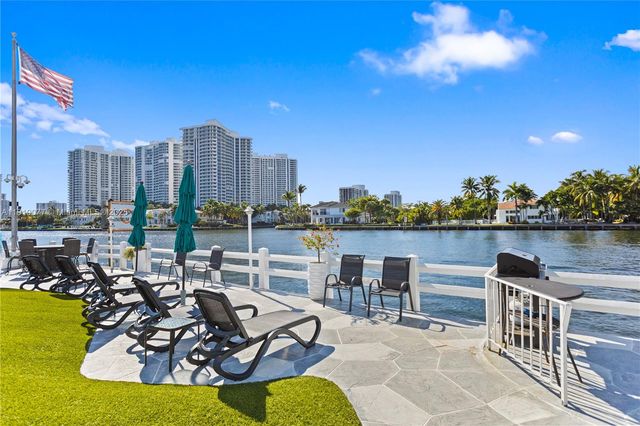 3209 S Ocean Dr 2M, Hallandale Beach, FL 33009