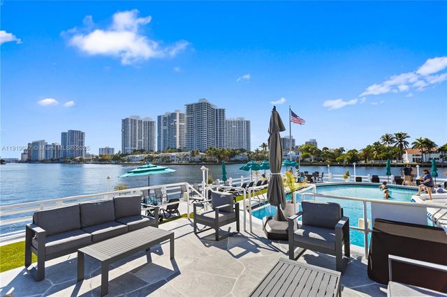 3209 S Ocean Dr 2M, Hallandale Beach, FL 33009