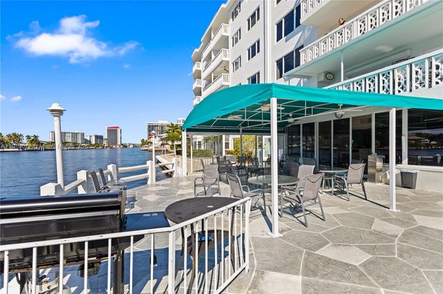 3209 S Ocean Dr 2M, Hallandale Beach, FL 33009