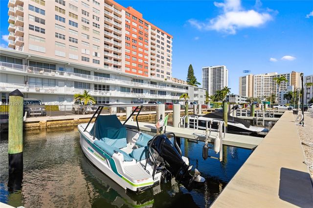 3209 S Ocean Dr 2M, Hallandale Beach, FL 33009