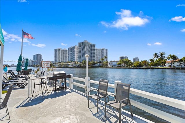 3209 S Ocean Dr 2M, Hallandale Beach, FL 33009