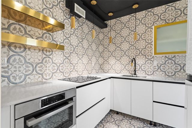 3209 S Ocean Dr 2M, Hallandale Beach, FL 33009