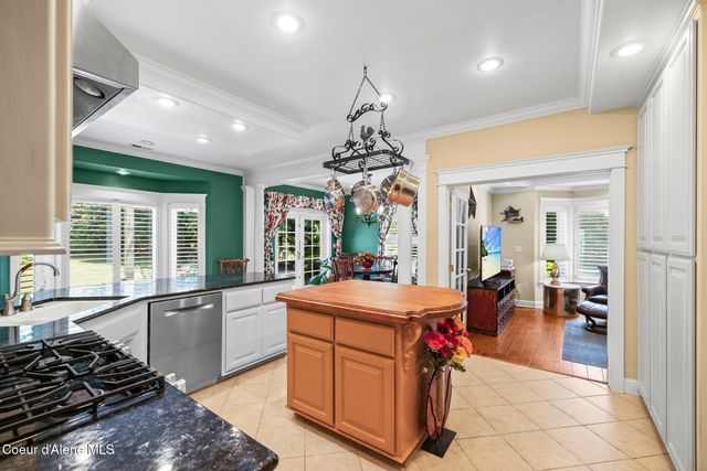 396 S Riviere Ct, Coeur D'alene, ID 83814