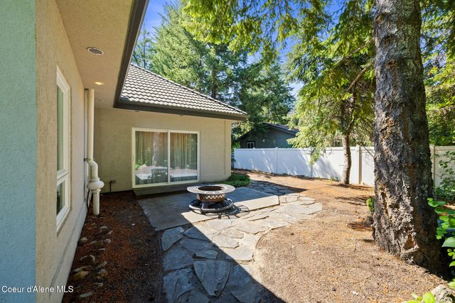 396 S Riviere Ct, Coeur D'alene, ID 83814