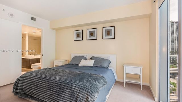 31 SE 6th Street 1708, Miami, FL 33131