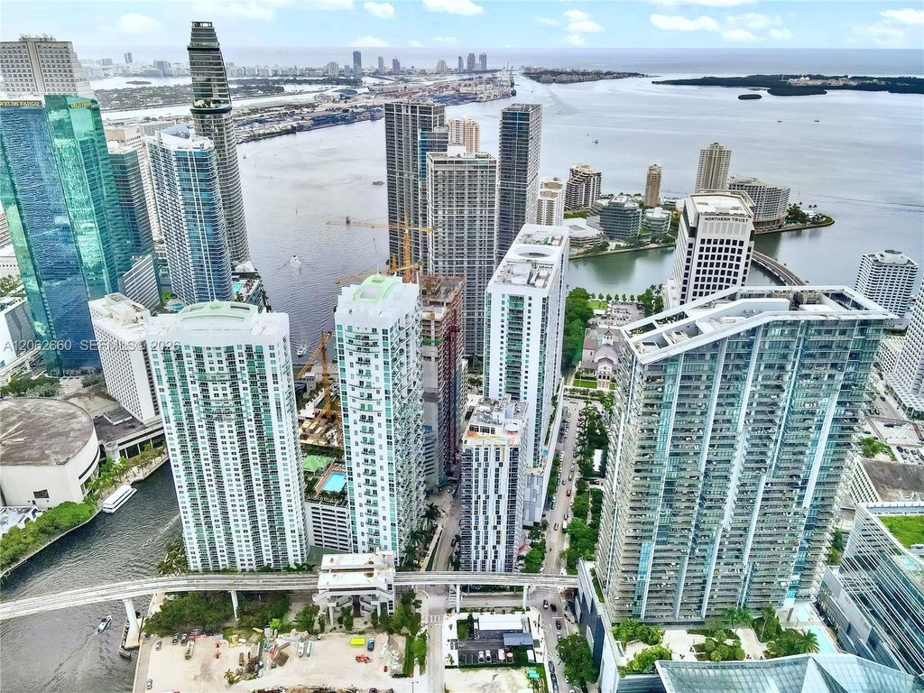 31 SE 6th Street 1708, Miami, FL 33131