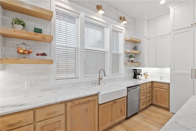 5001 Greenstone Way, Bryan, TX 77802