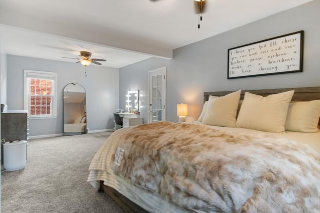 1840 Hampton Road, Grosse Pointe Woods, MI 48236