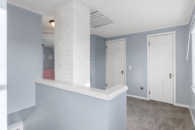 1840 Hampton Road, Grosse Pointe Woods, MI 48236