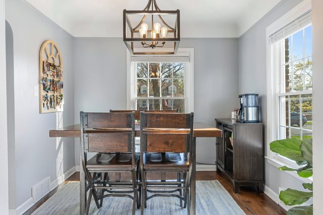 1840 Hampton Road, Grosse Pointe Woods, MI 48236