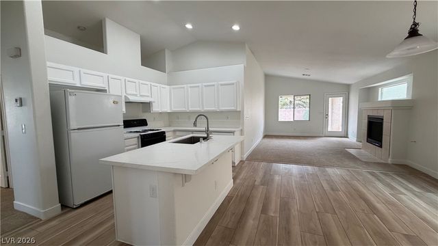4044 Misty Lilac Court, Las Vegas, NV 89122