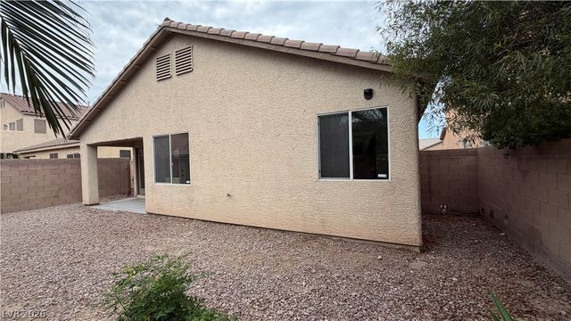 4044 Misty Lilac Court, Las Vegas, NV 89122