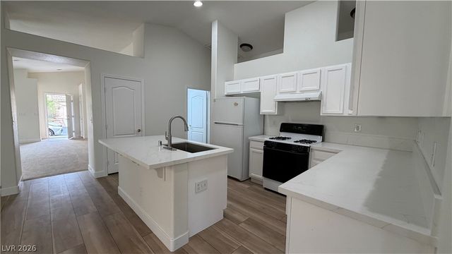 4044 Misty Lilac Court, Las Vegas, NV 89122