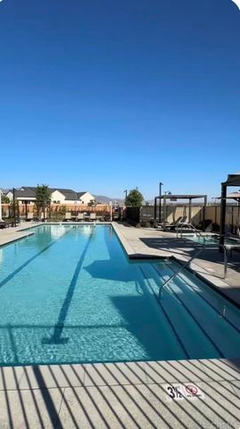1624 Calle Oxton 2, Chula Vista, CA 91913