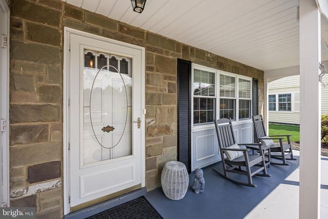 16 ANDOVER CT, Southampton, NJ 08088
