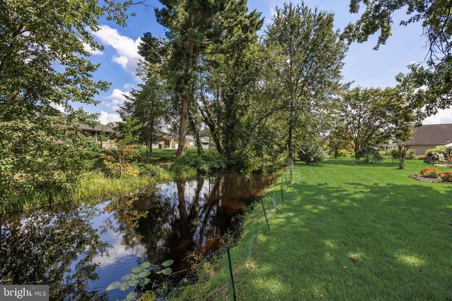 16 ANDOVER CT, Southampton, NJ 08088