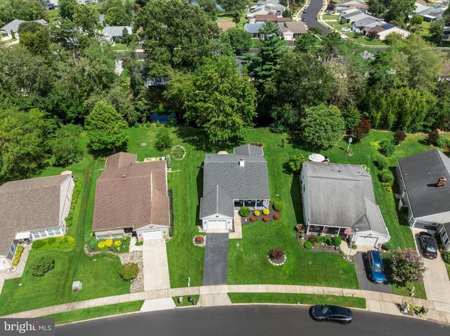 16 ANDOVER CT, Southampton, NJ 08088