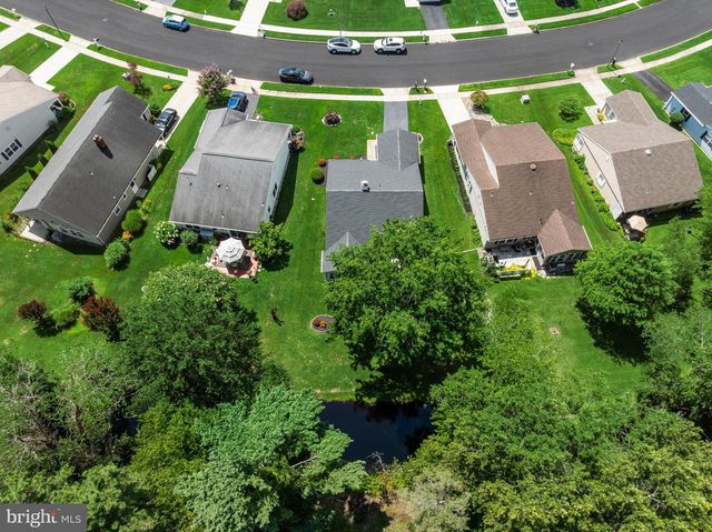 16 ANDOVER CT, Southampton, NJ 08088
