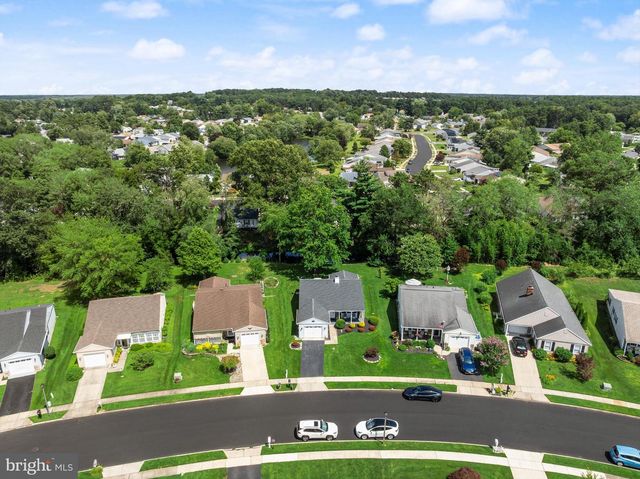 16 ANDOVER CT, Southampton, NJ 08088
