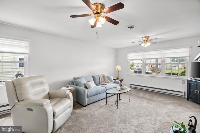 16 ANDOVER CT, Southampton, NJ 08088