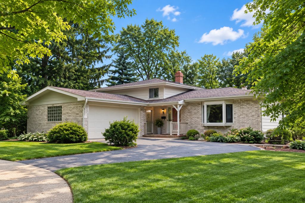 921 Bartlett Terrace, Libertyville, IL 60048