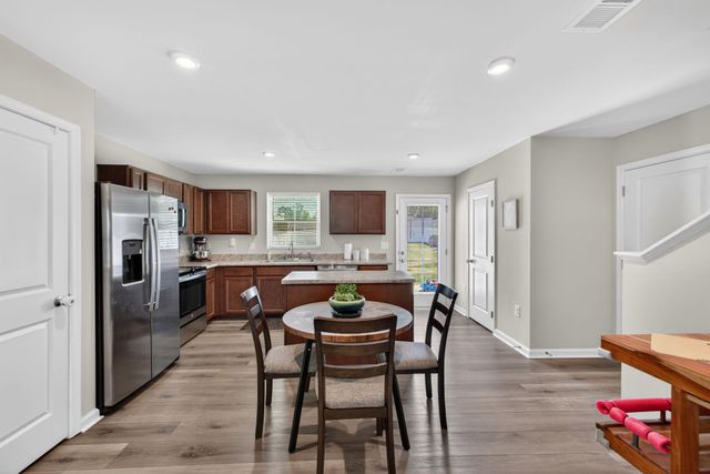 2034 Evanston Drive, Wellford, SC 29384