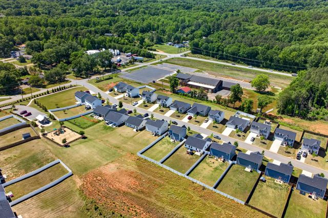 2034 Evanston Drive, Wellford, SC 29384