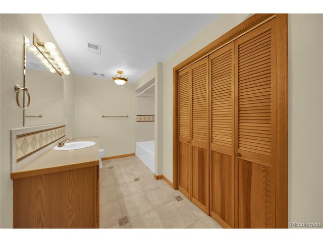 74 Bachar Dr, Fort Morgan, CO 80701