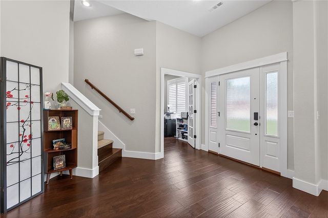 1801 N Candleshoe Drive, Fayetteville, AR 72701