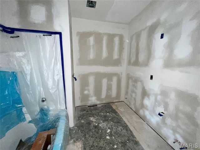 1029 N Woodland Drive, Dexter, MO 63841