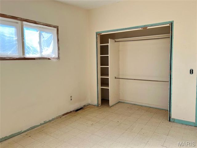 1029 N Woodland Drive, Dexter, MO 63841