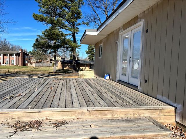 1029 N Woodland Drive, Dexter, MO 63841