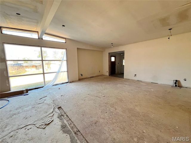 1029 N Woodland Drive, Dexter, MO 63841