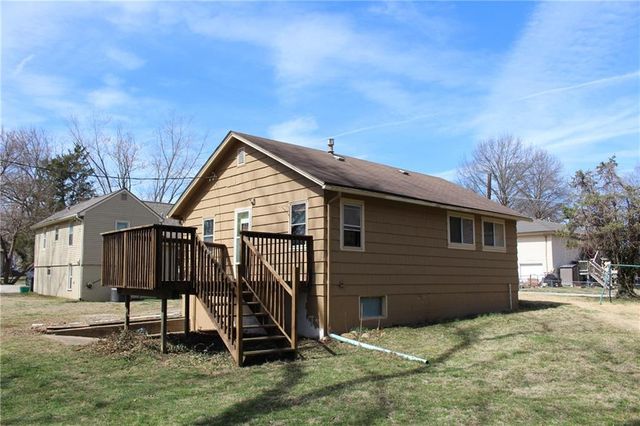 1027 Delaware Street, Leavenworth, KS 66048
