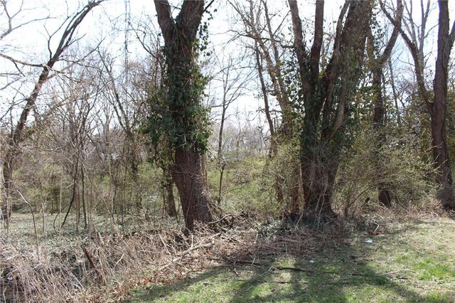 1027 Delaware Street, Leavenworth, KS 66048