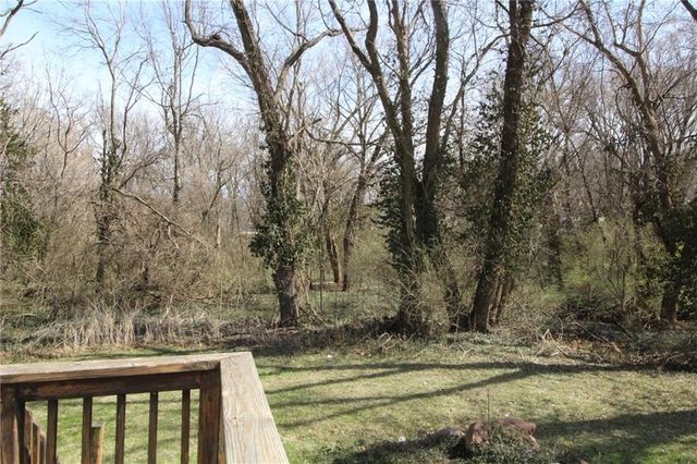 1027 Delaware Street, Leavenworth, KS 66048