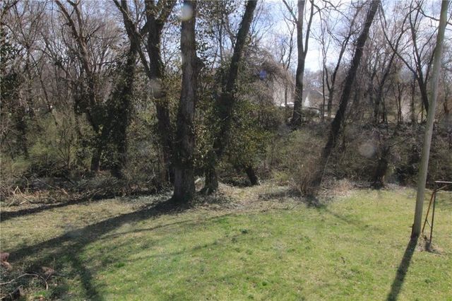 1027 Delaware Street, Leavenworth, KS 66048