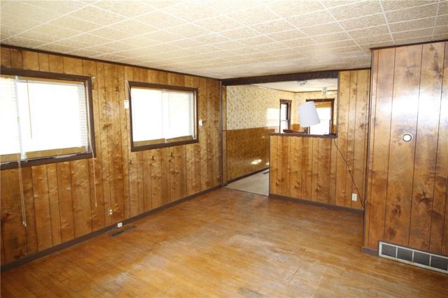 1027 Delaware Street, Leavenworth, KS 66048