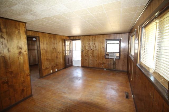 1027 Delaware Street, Leavenworth, KS 66048