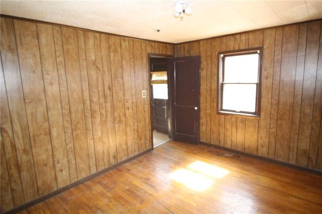 1027 Delaware Street, Leavenworth, KS 66048