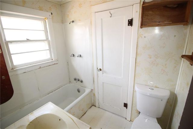 1027 Delaware Street, Leavenworth, KS 66048